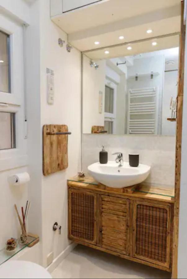 Beautiful & Cozy Apartment In The Heart Of Madrid Exterior photo