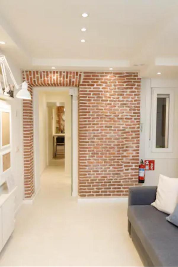 Beautiful & Cozy Apartment In The Heart Of Madrid Exterior photo