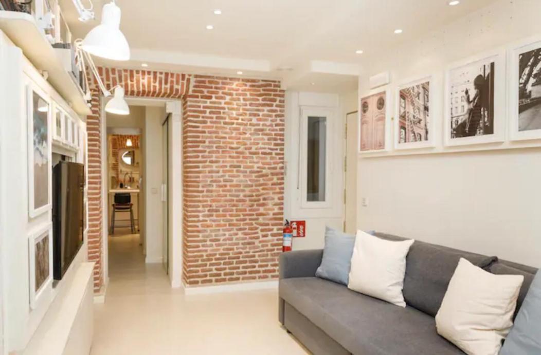 Beautiful & Cozy Apartment In The Heart Of Madrid Exterior photo